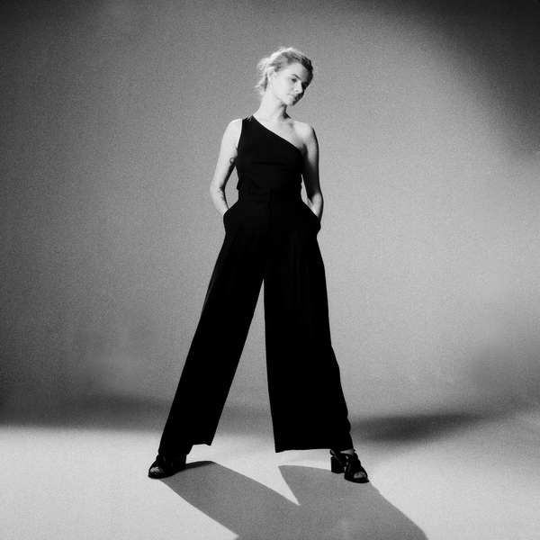 Download Music, iTunes Music, Female Music, Thousand (feat. Lisa Hannigan), Single, Rosie Carney